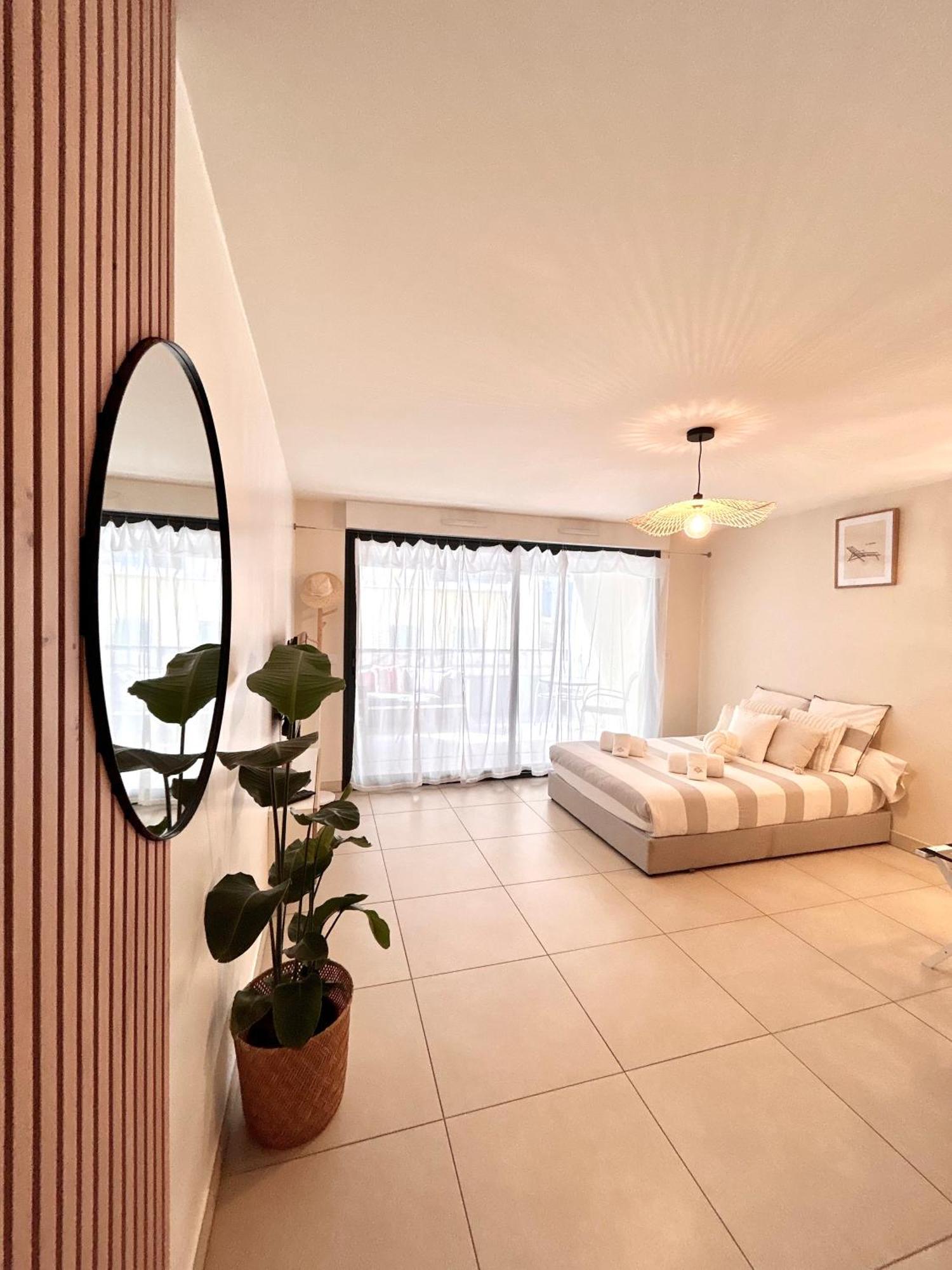 Studio Neuf - Portes De Monaco - Confort - Wifi - Clim מראה חיצוני תמונה